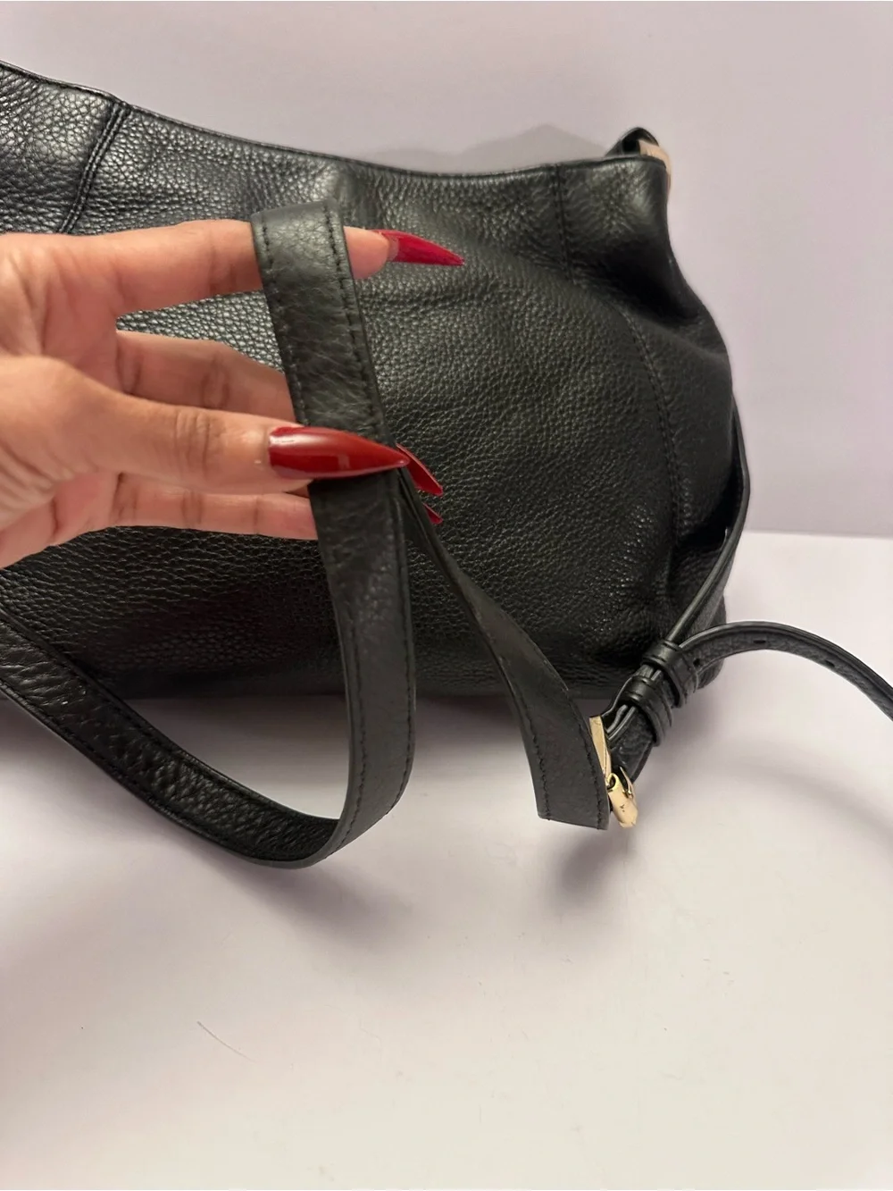 MICHAEL KORS PEBBLED LEATHER • CROSSBODY CLASSIC W/ADJUSTABLE STRAPS PRELOVED